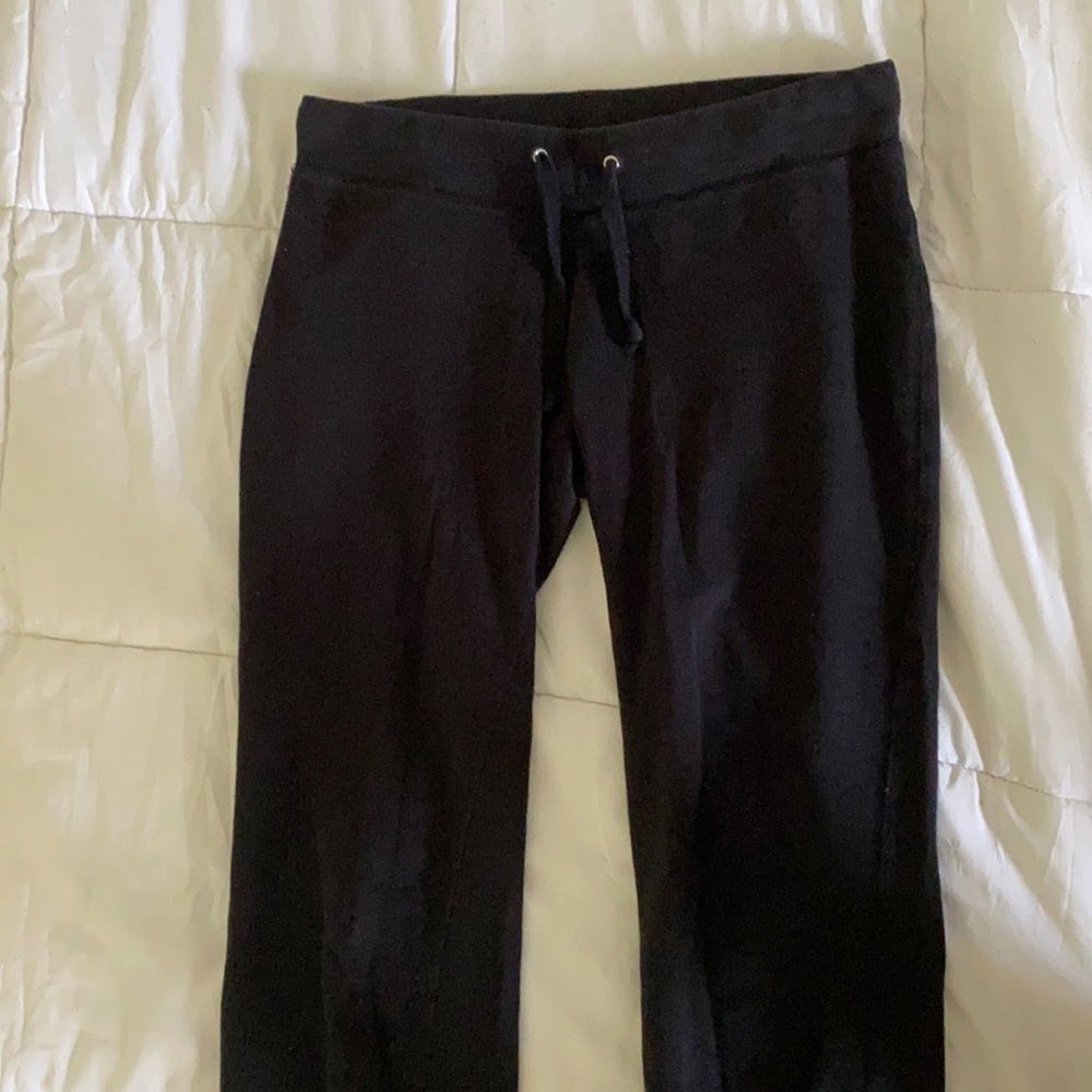Cropped black sweatpants